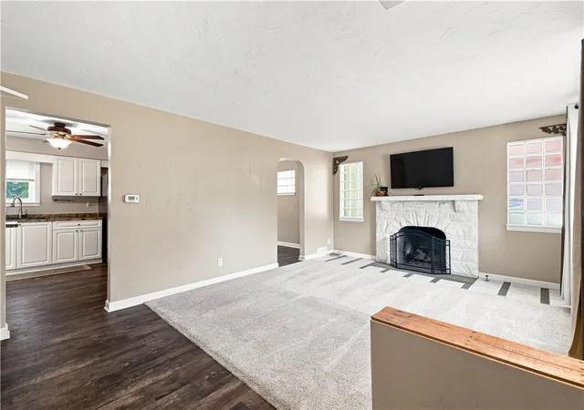 Photo 3 of Single family home for sale at 1009 Grandview Ave, Ross Twp, PA 15237 | MLS# 1773809 | Listing updated on 2026-09-13