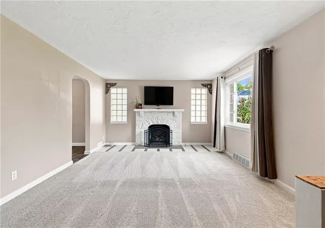 Photo 4 of Single family home for sale at 1009 Grandview Ave, Ross Twp, PA 15237 | MLS# 1773809 | Listing updated on 2026-09-13