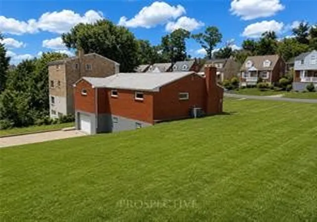 Photo 2 of Single family home for sale at 334 Caperton St, Bon Air, PA 15210 | MLS# 1773998 | Listing updated on 2026-09-11