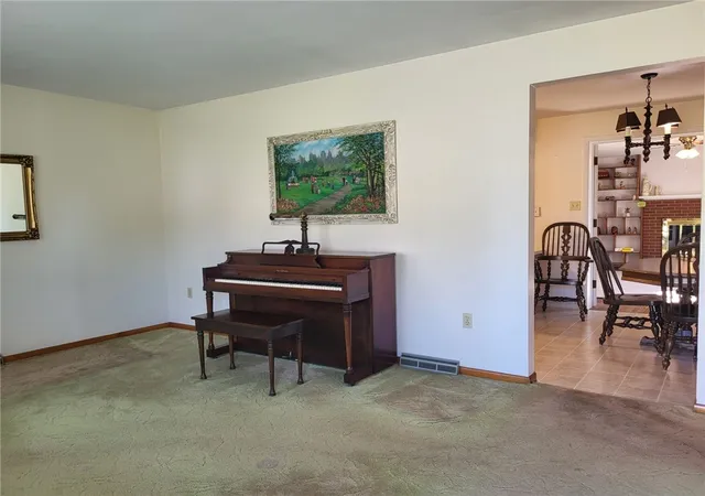 Photo 2 of Single family home for sale at 18 Joanne Dr, Latrobe, PA 15650 | MLS# 1773151 | Listing updated on 2026-09-11