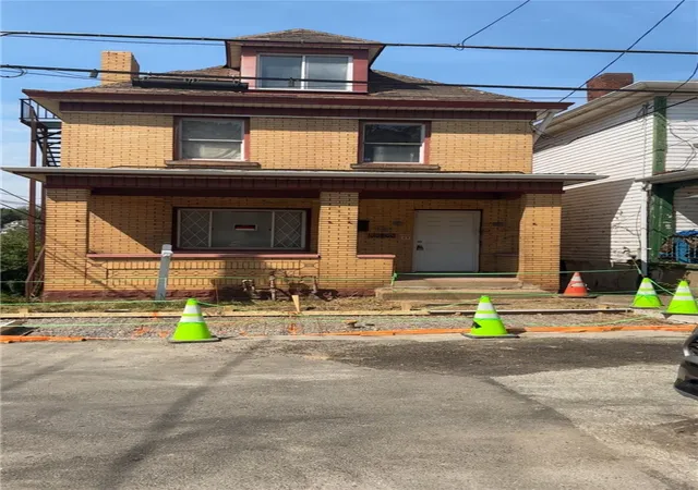 Photo 2 of House for sale at 77 Industry St, Allentown, PA 15210 | MLS# 1773951 | Listing updated on 2026-09-14
