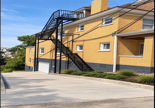Photo 4 of House for sale at 77 Industry St, Allentown, PA 15210 | MLS# 1773951 | Listing updated on 2026-09-14
