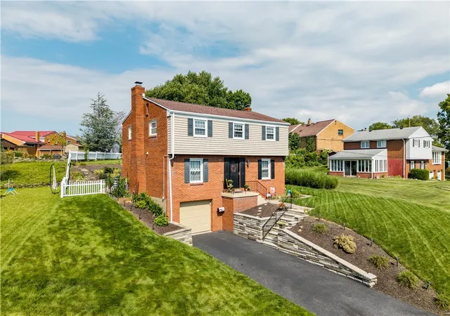 Photo 3 of Single family home for sale at 348 Grace St, Pleasant Hills, PA 15236 | MLS# 1773939 | Listing updated on 2026-10-17