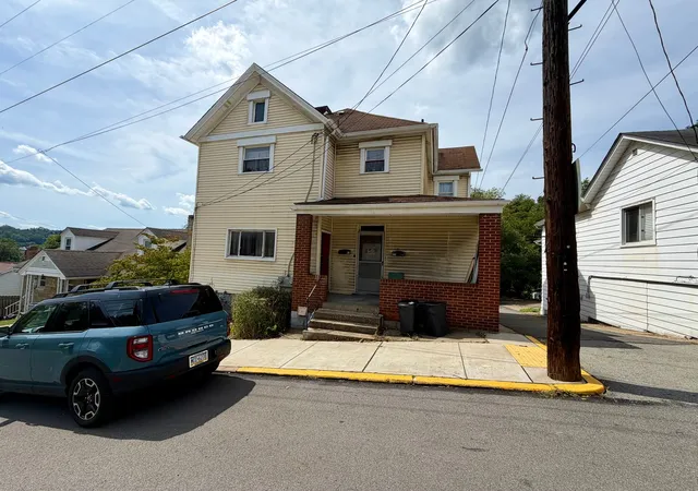 Photo 1 of Multi family home for sale at 321 Greenside Ave, Canonsburg, PA 15317 | MLS# 1774081 | Listing updated on 2026-09-14
