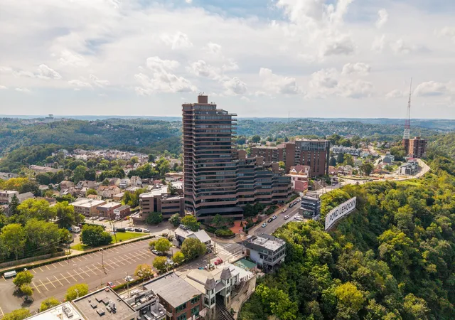 Photo 3 of Condo for sale at 1 Trimont Ln #1610A, Mt Washington, PA 15211 | MLS# 1774097 | Listing updated on 2026-09-12