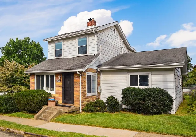 Photo 2 of Single family home for sale at 5549 Camelia St, Stanton Heights, PA 15201 | MLS# 1774093 | Listing updated on 2026-09-15