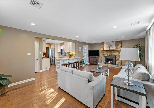 Photo 3 of Manufactured home for sale at 2511 Fife Dr, Upper St Clair, PA 15241 | MLS# 1773692 | Listing updated on 2026-09-15