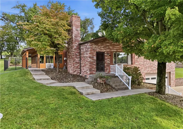 Photo 4 of Single family home for sale at 2473 Mae Dr, Hampton, PA 15101 | MLS# 1773279 | Listing updated on 2026-09-11
