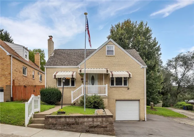 Single family home for sale at 2831 Sageman Ave, Brookline, PA 15226 | MLS# 1774083