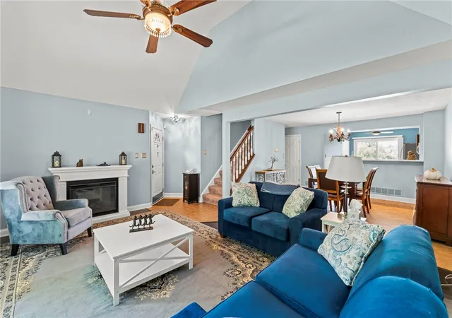 Photo 3 of Single family home for sale at 1272 Meadowbrook Dr, North Strabane, PA 15317 | MLS# 1774002 | Listing updated on 2026-09-11
