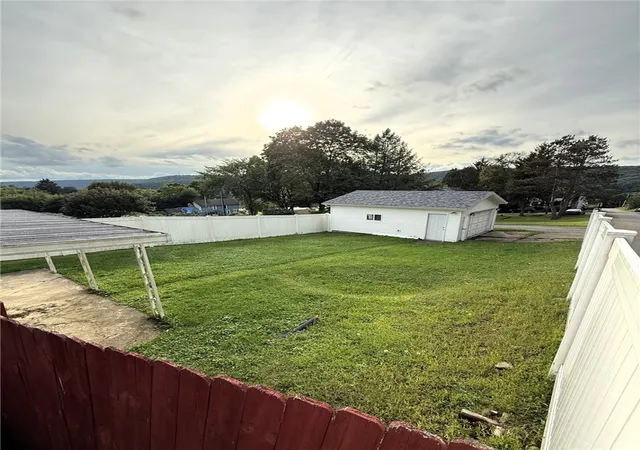 Photo 3 of Single family home for sale at 620 Bissell Ave, Oil City, PA 16301 | MLS# 1773774 | Listing updated on 2026-09-18