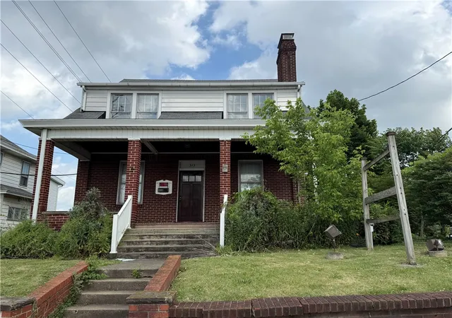 Single family home for sale at 313 Morgantown St, Uniontown, PA 15401 | MLS# 1772612