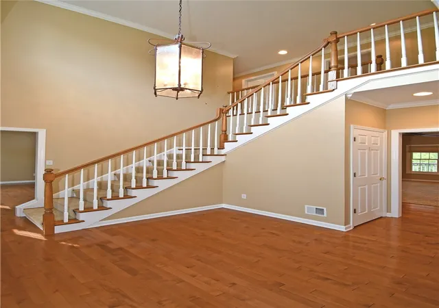 Photo 3 of Single family home for sale at 313 Bunker Hl Dr, Peters Twp, PA 15317 | MLS# 1773912 | Listing updated on 2026-09-29