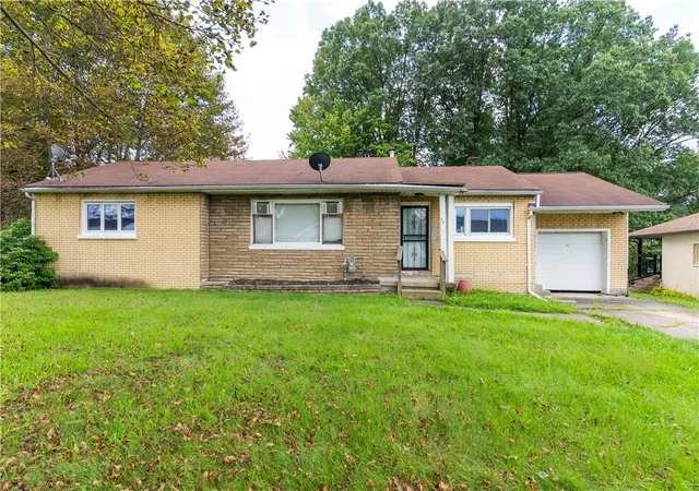 Single family home for sale at 98 Capitol Ct, Farrell, PA 16121 | MLS# 1774146 | Listing updated on 2026-09-11