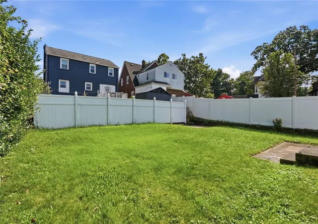 Photo 3 of Single family home for sale at 706 Chatsworth Ave, Avalon, PA 15202 | MLS# 1773900 | Listing updated on 2026-10-03