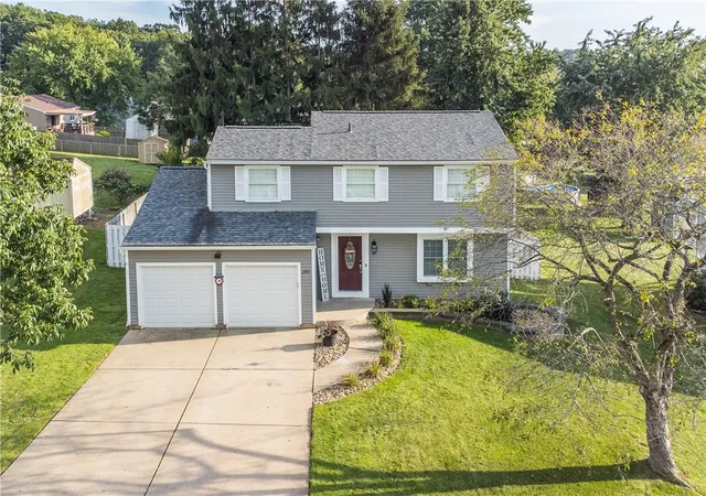 Photo 3 of Single family home for sale at 380 Celestial Dr, Economy, PA 15042 | MLS# 1773496 | Listing updated on 2026-09-14
