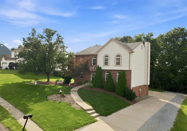 Photo 2 of Single family home for sale at 305 Farmcrest, North Fayette, PA 15071 | MLS# 1774161 | Listing updated on 2026-09-15