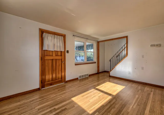 Photo 2 of Single family home for sale at 223 Duncan Sta Rd, Elizabeth Twp/boro, PA 15135 | MLS# 1774162 | Listing updated on 2026-09-12