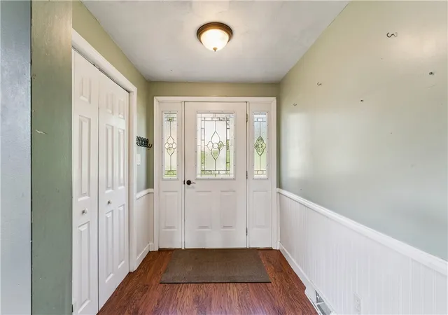 Photo 3 of Single family home for sale at 1235 Blaine Rd, Monaca, PA 15061 | MLS# 1774149 | Listing updated on 2026-09-11