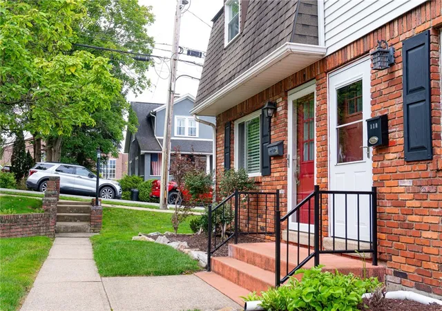 Photo 1 of Condo for sale at 112 W Vincent, Ligonier Boro, PA 15658 | MLS# 1774004 | Listing updated on 2026-09-15