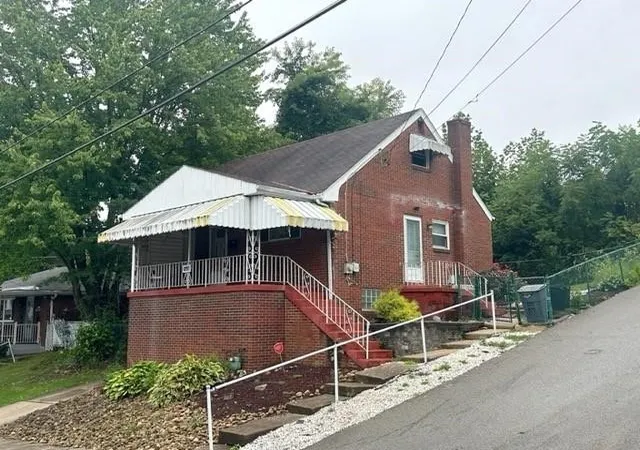 Photo 2 of Single family home for sale at 2618 Fayette St, Mc Keesport, PA 15132 | MLS# 1774174 | Listing updated on 2026-09-11
