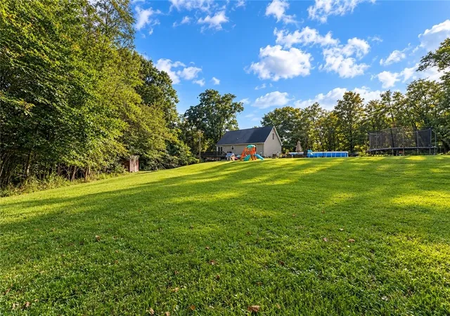 Photo 3 of Manufactured home for sale at 417 Upper Service Rd, Green Twp, PA 15050 | MLS# 1773976 | Listing updated on 2026-09-12