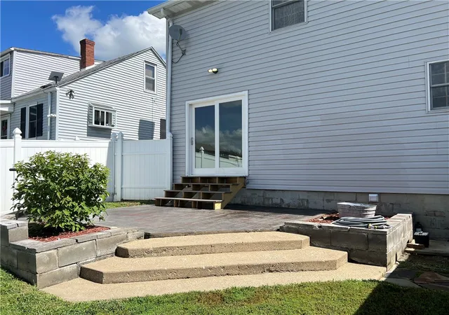 Photo 2 of Single family home for sale at 40 Devan Ave, Uniontown, PA 15401 | MLS# 1774014 | Listing updated on 2026-09-13
