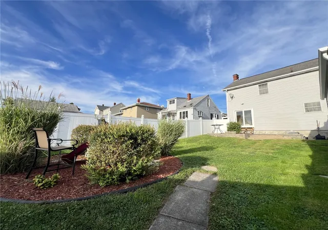 Photo 4 of Single family home for sale at 40 Devan Ave, Uniontown, PA 15401 | MLS# 1774014 | Listing updated on 2026-09-13