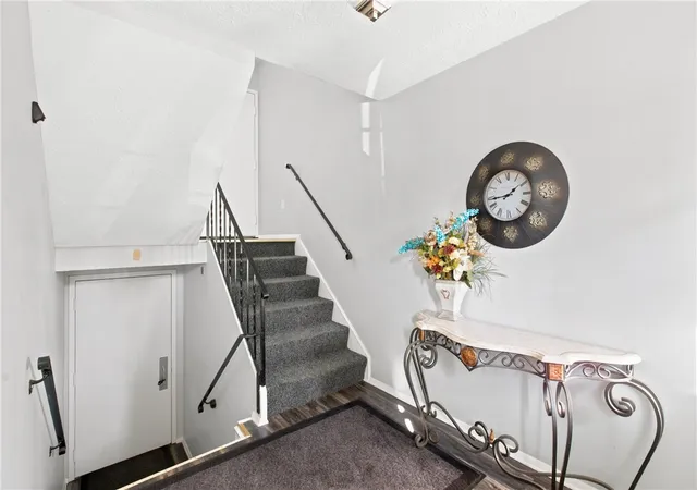 Photo 2 of Condo for sale at 957 Wood Holw #D, Cranberry Twp, PA 16066 | MLS# 1774110 | Listing updated on 2026-09-16