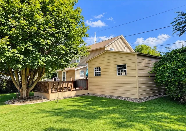 Single family home for sale at 152 N Haft St, Houston, PA 15342 | MLS# 1774197