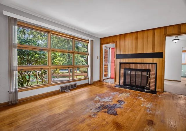 Photo 3 of Single family home for sale at 109 Marlboro Dr, New Kensington, PA 15068 | MLS# 1774201 | Listing updated on 2026-09-12