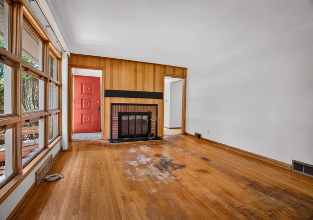 Photo 4 of Single family home for sale at 109 Marlboro Dr, New Kensington, PA 15068 | MLS# 1774201 | Listing updated on 2026-09-12