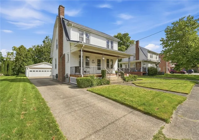 Photo 3 of Single family home for sale at 240 Venango St, Mercer Boro, PA 16137 | MLS# 1774094 | Listing updated on 2026-09-12