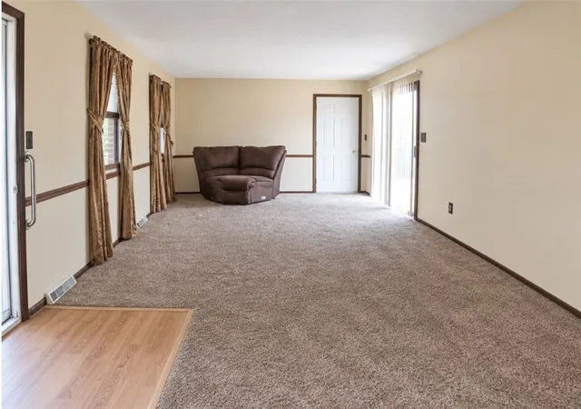 Photo 3 of Single family home for sale at 14 Park Dr, Smith, PA 15004 | MLS# 1774120 | Listing updated on 2026-09-19