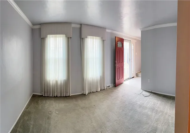 Photo 3 of Single family home for sale at 5176 Janie Dr, Baldwin Boro, PA 15227 | MLS# 1774084 | Listing updated on 2026-09-13