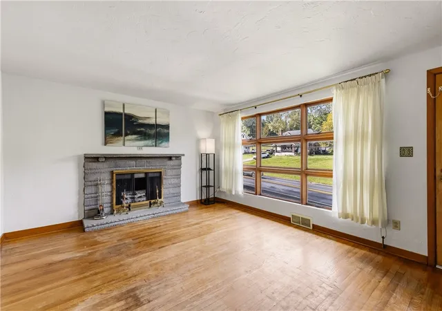 Photo 4 of Single family home for sale at 2459 S Park Rd, Bethel Park, PA 15102 | MLS# 1774206 | Listing updated on 2026-10-07