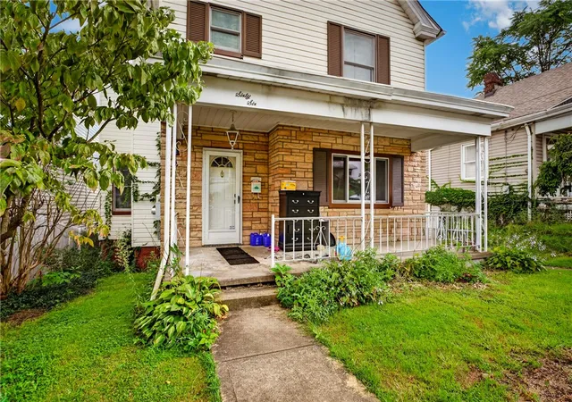 Photo 2 of Single family home for sale at 66 Seminole Ave, City Of Washington, PA 15301 | MLS# 1774223 | Listing updated on 2026-09-17