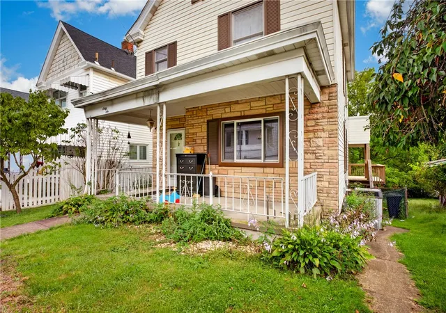 Photo 3 of Single family home for sale at 66 Seminole Ave, City Of Washington, PA 15301 | MLS# 1774223 | Listing updated on 2026-09-17