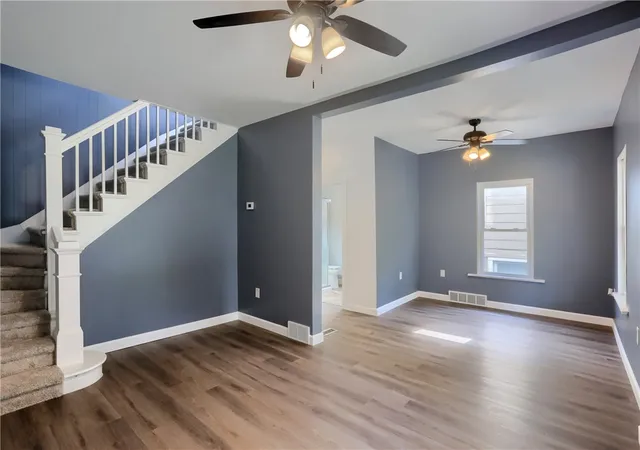 Photo 3 of Single family home for sale at 417 Mount Vernon Ave, Moon/crescent Twp, PA 15108 | MLS# 1774232 | Listing updated on 2026-09-14