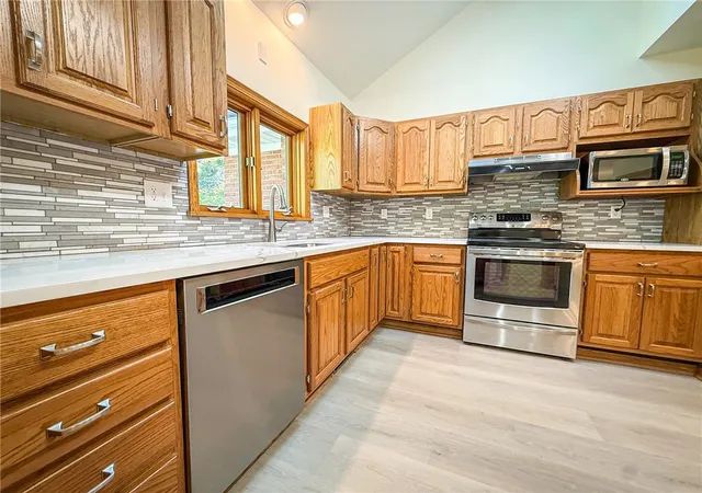 Photo 4 of Single family home for sale at 102 Rittswood Dr, Twp Of But Ne, PA 16001 | MLS# 1774240 | Listing updated on 2026-09-14