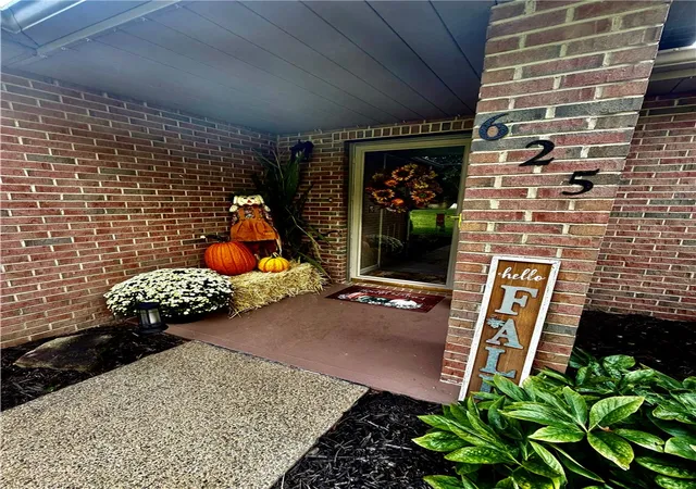 Photo 4 of Single family home for sale at 625 S Main St, Center Twp/homer Cty, PA 15748 | MLS# 1774215 | Listing updated on 2026-09-12
