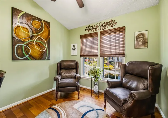 Photo 4 of Single family home for sale at 103 Oakbrook Cir, Banksville/westwood, PA 15220 | MLS# 1774238 | Listing updated on 2026-09-27