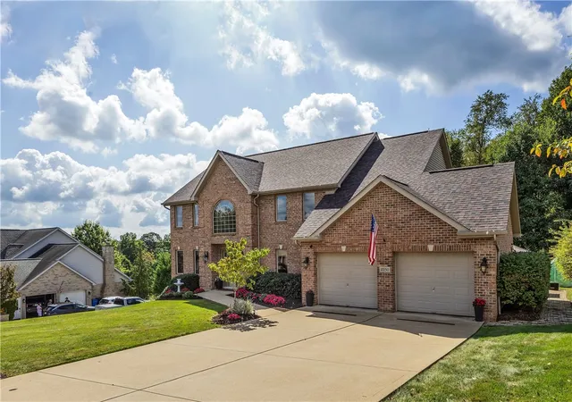 Photo 3 of Single family home for sale at 12250 Sedona Dr, North Huntingdon, PA 15642 | MLS# 1774125 | Listing updated on 2026-09-15