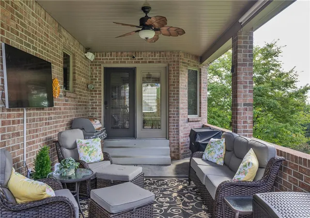 Photo 4 of Single family home for sale at 12250 Sedona Dr, North Huntingdon, PA 15642 | MLS# 1774125 | Listing updated on 2026-09-15