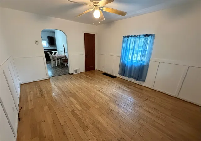 Photo 3 of Single family home for sale at 405 Washington St, Indiana Boro, PA 15701 | MLS# 1774272 | Listing updated on 2026-09-13