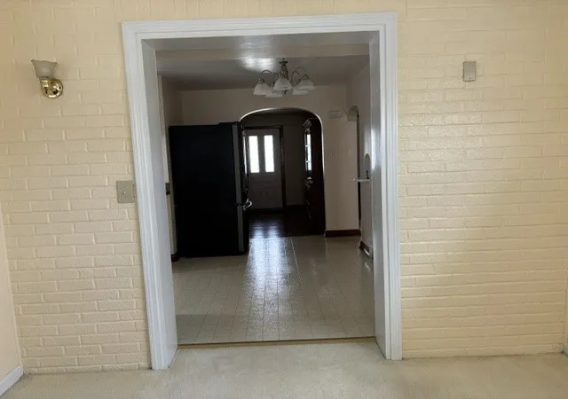 Photo 3 of Single family home for sale at 934 Warren Ave, New Castle, PA 16101 | MLS# 1774275 | Listing updated on 2026-09-13