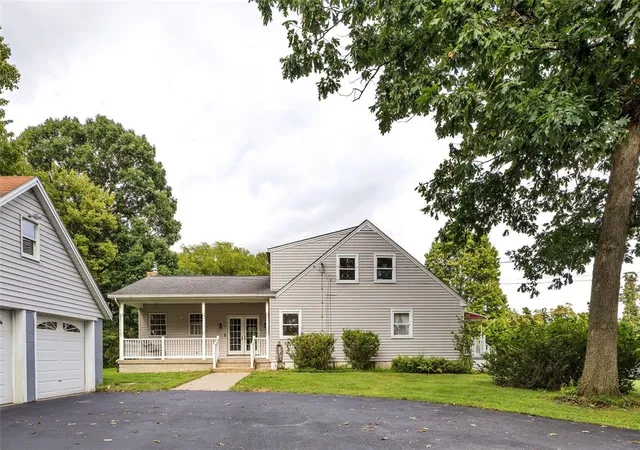 Single family home for sale at 3711 E State Route 819, Bell Twp, PA 15681 | MLS# 1774267