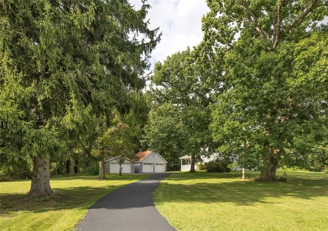 Photo 3 of Single family home for sale at 3711 E State Route 819, Bell Twp, PA 15681 | MLS# 1774267 | Listing updated on 2026-09-13