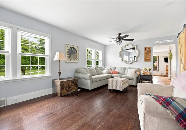 Photo 4 of Single family home for sale at 1012 Canal St, Beaver, PA 15009 | MLS# 1773732 | Listing updated on 2026-09-16