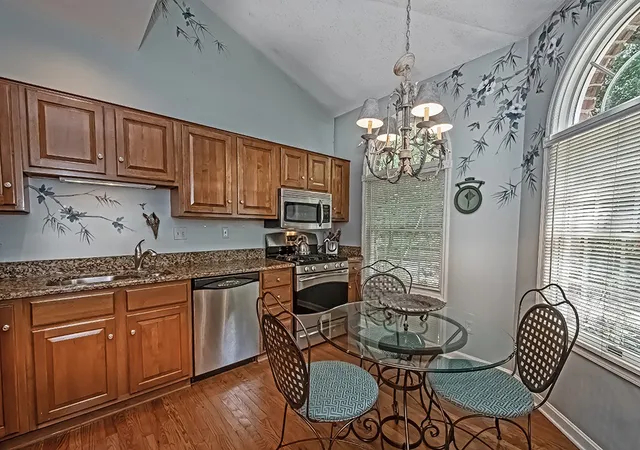 Photo 3 of Condo for sale at 404 Waterside Dr, Peters Twp, PA 15317 | MLS# 1774151 | Listing updated on 2026-09-13
